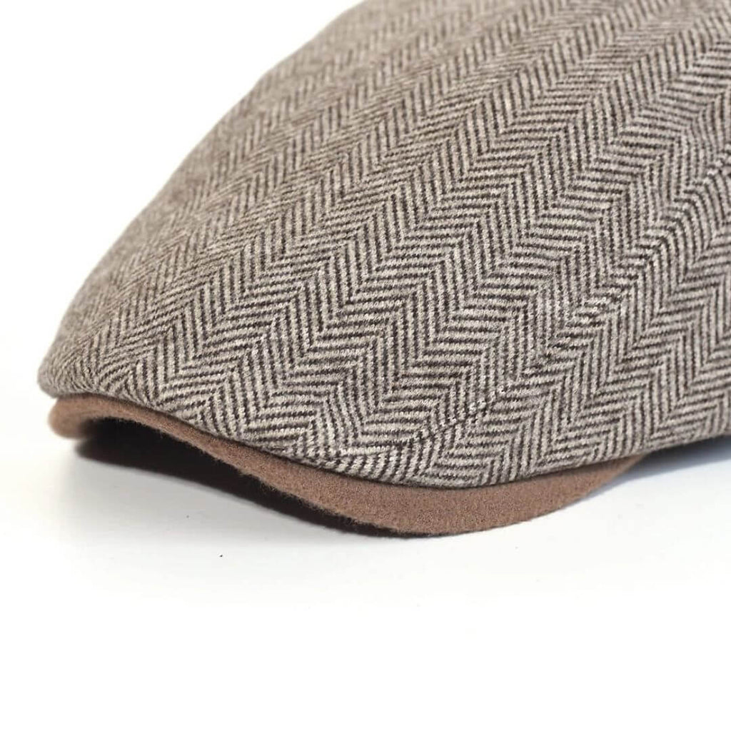 Wollen ivy cap met visgraat — HELLEVOETSLUIS